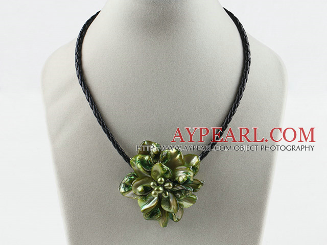 Bucata unică verde Pearl Shell flori colier