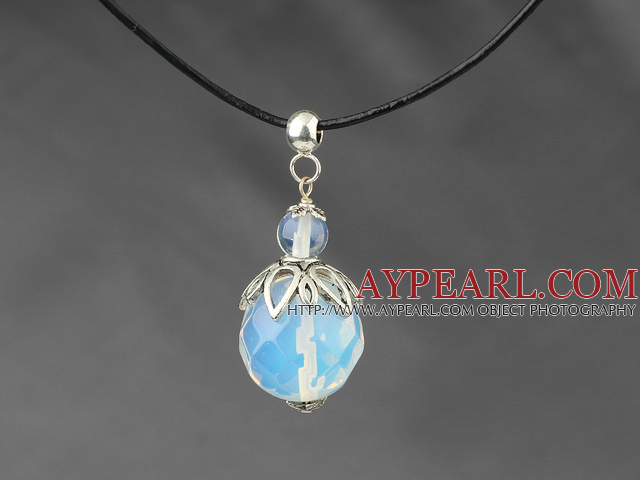 Classic Design Faceted Opal Kristall Anhänger Halskette