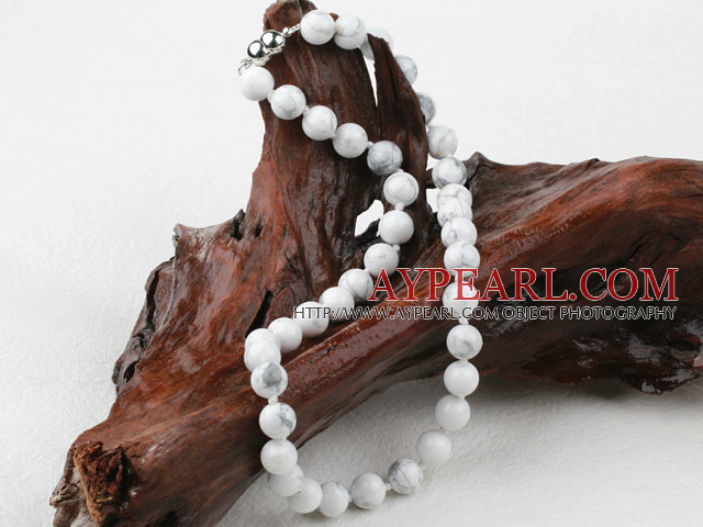 Classic Design 10mm Round Howlite Beaded Necklace