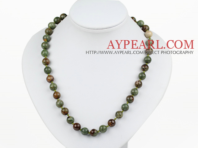 Klassisk design 10mm rund grön Gemstone pärlstav halsband