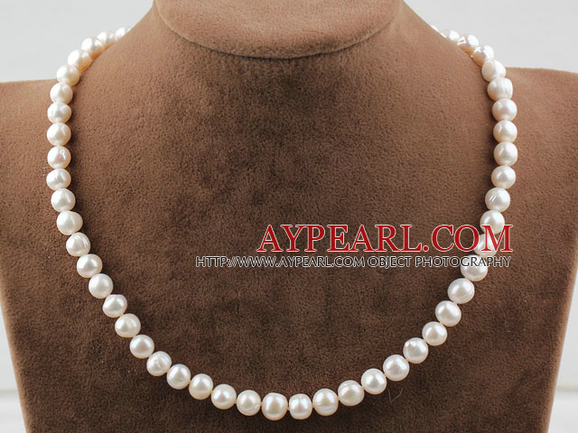 Enkel Strand 8-9mm Round Hvit Freshwater Pearl Beaded halskjede