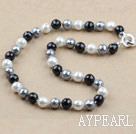 Clssic Design 1Omm Faceted Round White and Black Seashell Beaded Necklace