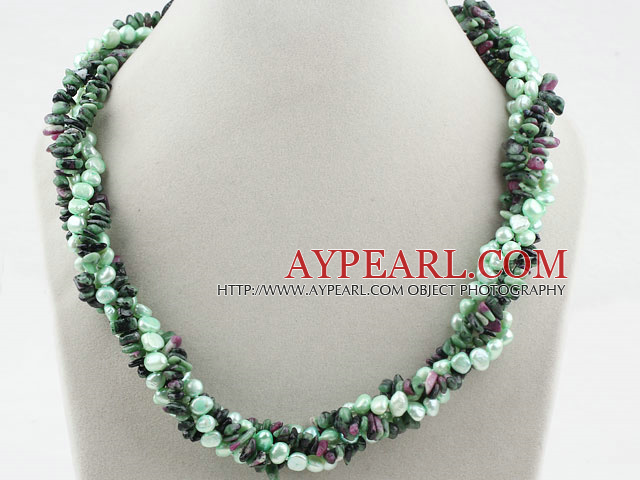 Grønn Series Freshwater Pearl og Zoisite Twisted halskjede