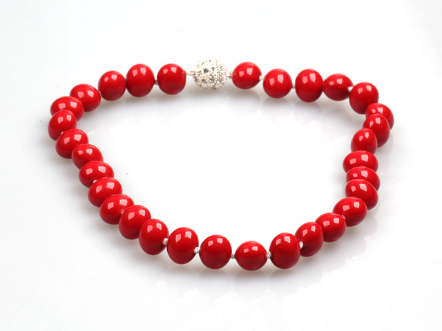 Single Strand Hot Pepper Shape Red Coral Necklace with Moonlight Clasp