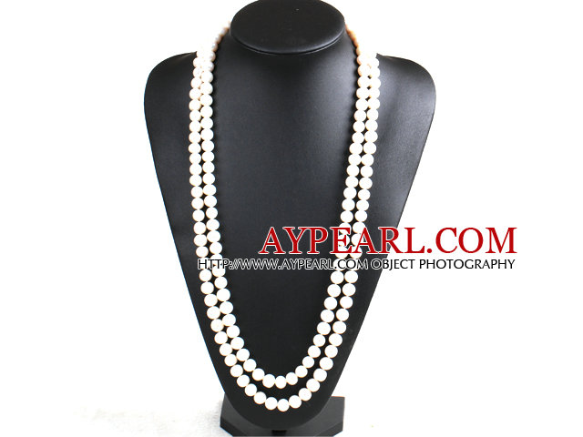 Cadeau élégant Mère Style Long Double Strand Natural Près rond blanc d'eau douce collier de perles (Chain Pull) avec Shell fermoir fleur