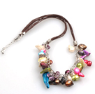 L'arrivée de nouveaux Multi Color Dents Forme collier de perles avec fermoir