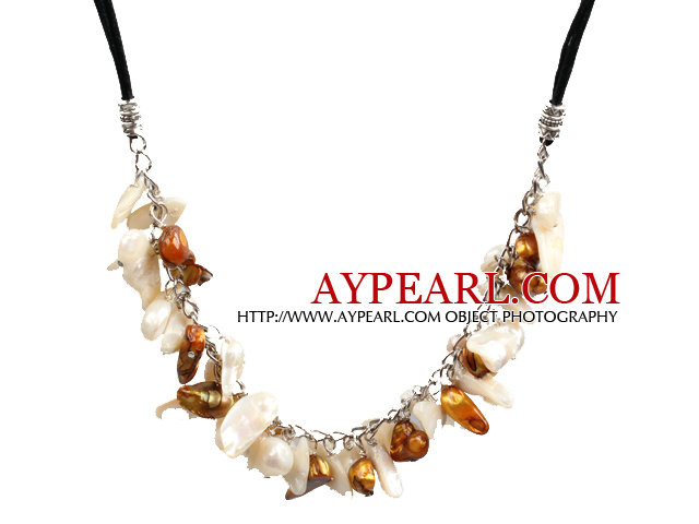 Ny design Trapezium Shape Vit Mosaik Shell Halsband med svart tråd