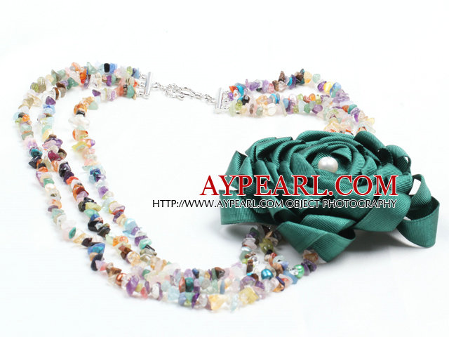Fashion Style Tre Strands Multi-Gemstone Chips Party Halsband med Statement Ribbon Flower Charm