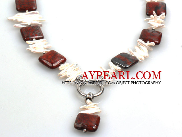 Biwa μαργαριτάρι και η Red Jasper σχοινί με θηλειά κολιέ