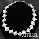 17.5 inches 20mm howlite necklace with toggle clasp