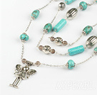 le turquoise necklace with charm collier avec charme