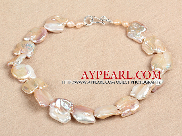 Elégante forme irrégulière Un niveau naturel rose renaissance collier de perles Chunky Parti