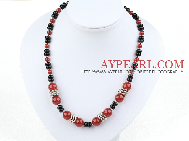 necklace with moonlight clasp collier agate avec fermoir clair de lune