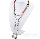 chaude couleur perle et collier multi pierre