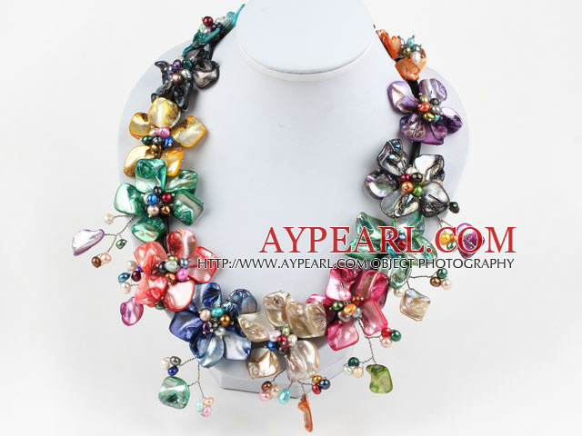 Assortiment multi eau douce Couleur Pearl Shell Flower Parti et Collier