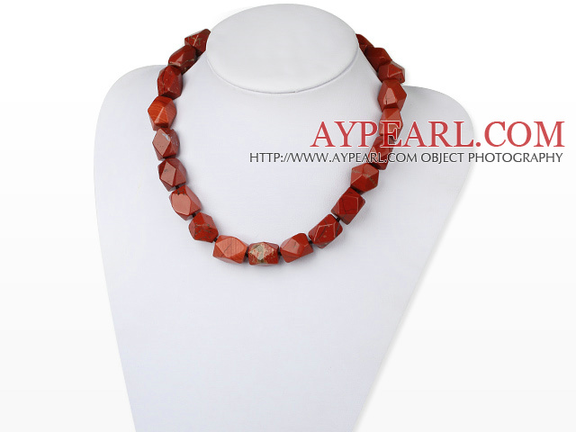 Collier jaspe rouge