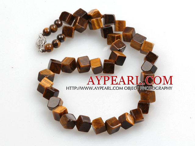 Cube Forme Tiger Eye Collier avec Collier Box