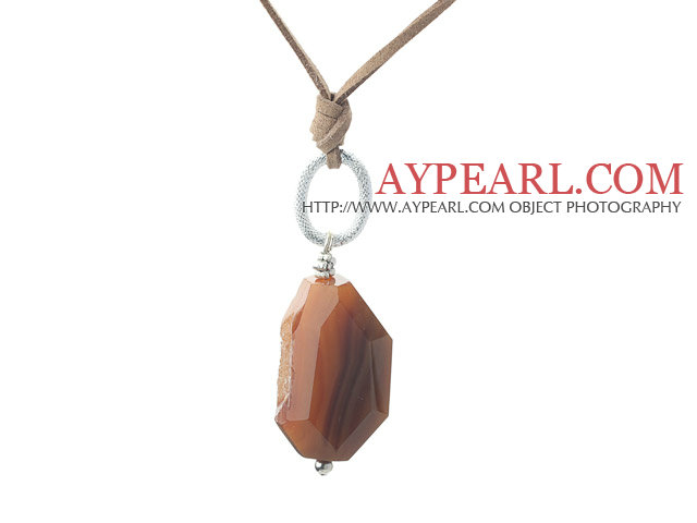 Enkel stil Uregelmessig Shape Brunt Crystallized Agate anheng halskjede med Brown Cord