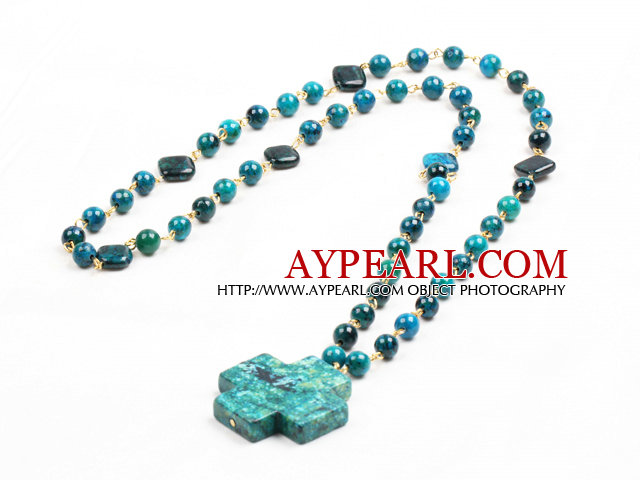 Croix collier pendentif design Phoenix Stone Beads classique