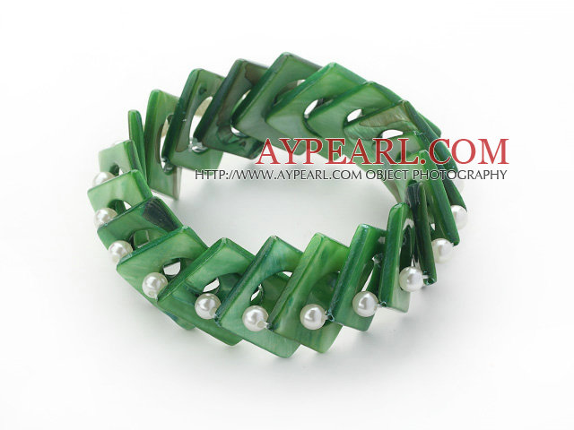 Green Color Donut Shell and White Seashell Beads Stretch Bangle Bracelet