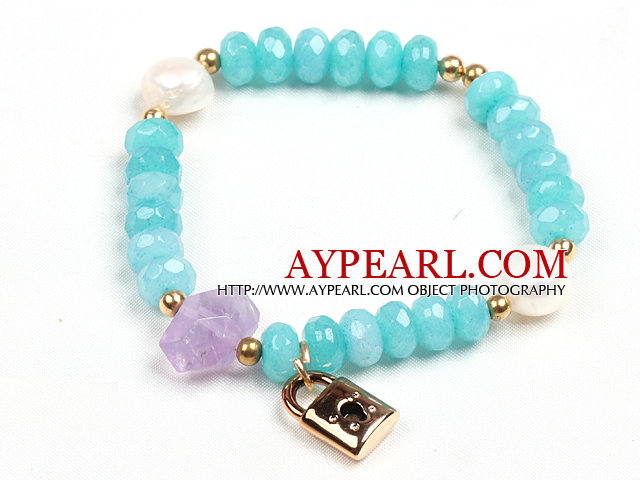 Summer Beach Fashion Blå Jade Natural White Pearl Og Amethyst Stretch / Elastisk armbånd med gylne Lock Charm