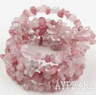 Lang stil Strawberry Quartz Chips Wrap Bangle Bracelet