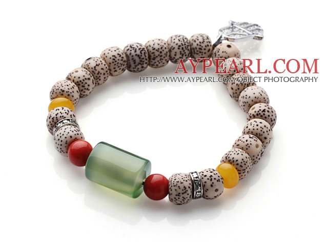 Metallkette and toggle clasp und Knebelverschluss