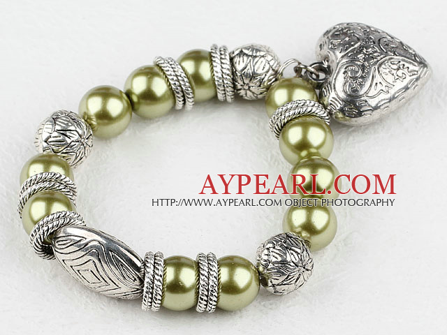 Beautiful Round Acrylic Beads Bracelet With Heart Charm Pendant