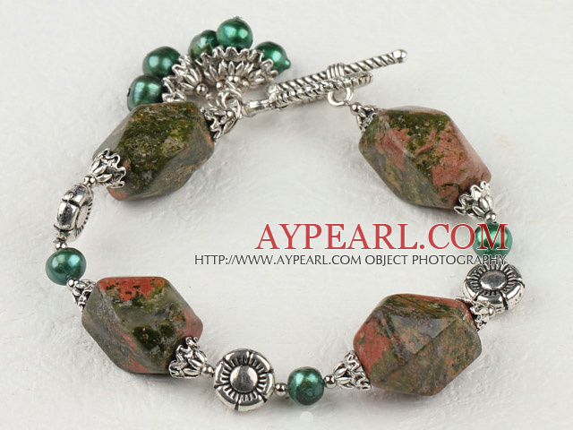 Wonderful Simple Style Green Freshwater And Green Piebald Stone Bracelet With Toggle Clasp 