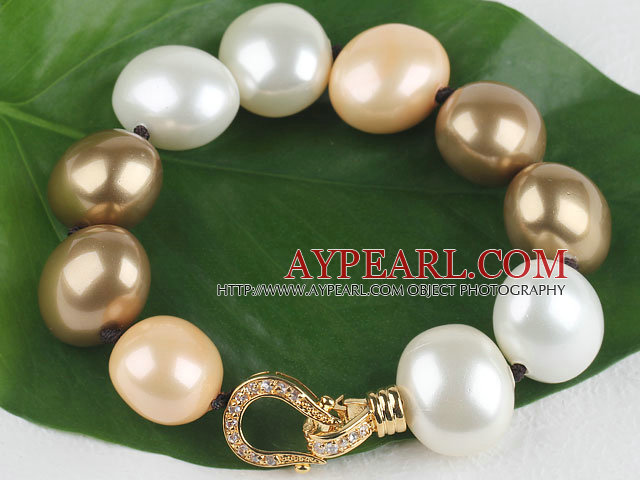 haute qualité de la forme d'oeuf de couleur multi coquillage perles bracelet avec fermoir en plaqué or