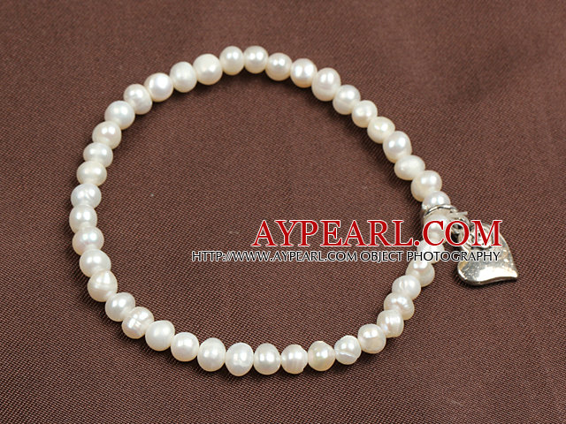 Simple Elegant Style 4-5Mm Natural White Freshwater Pearl Elastic/ Stretch Bracelet With Heart Charm