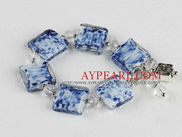 blå och vita kristaller och färgade glasyr armband