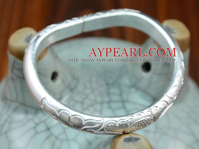 Horse's Hoof Shape Handmade 999 Sterling Silver Bangle Bracelet with Tree Peony Pattern and