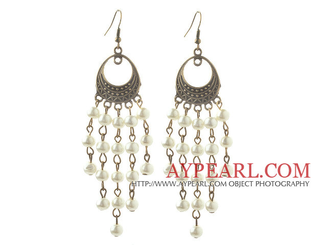 Vintage Style perles blanches de coquillage Boucles d'oreille