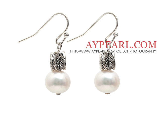 Simple Style 9-10mm Natural White Süßwasser-Zuchtperlen Ohrringe mit Angelhaken