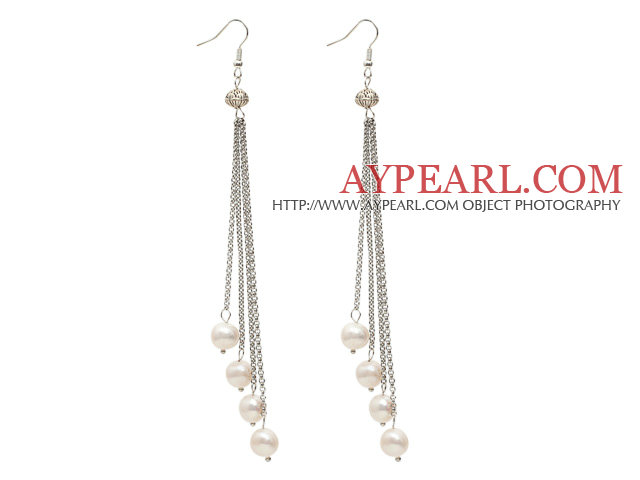Fashion Style En Årskurs 9-10mm Natural White Freshwater Pearl tofs örhängen med Metal Chain
