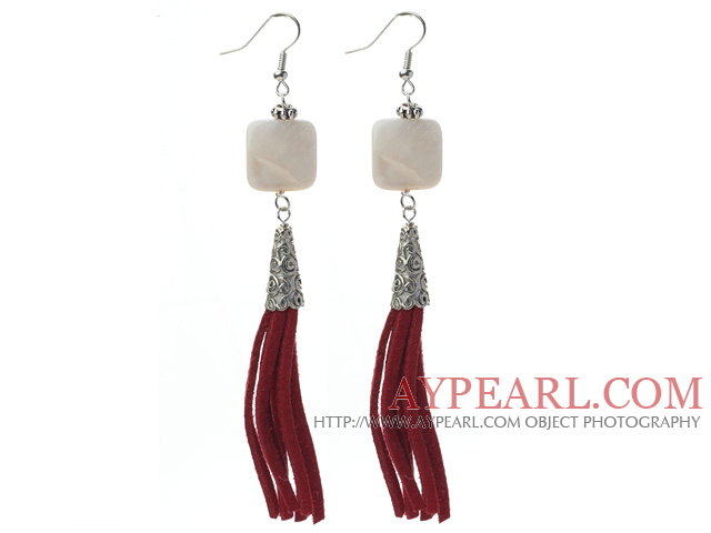 Style long de forme carrée blanche Shell Dangle Boucles d'oreilles en cuir de gland avec le gland en cuir rouge