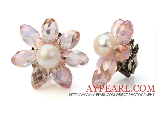 Natural White Ferskvann Pearl og fasettert Menneskeskapt Crystal Flower Clip -On Ear Studs