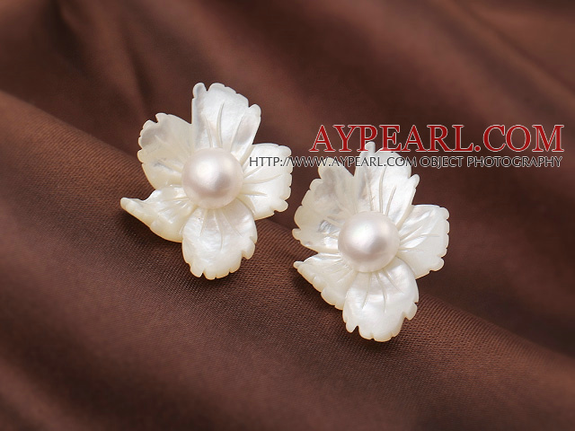 Fashion Cute Flower Shape Shell and White Pearl Studs Earrings