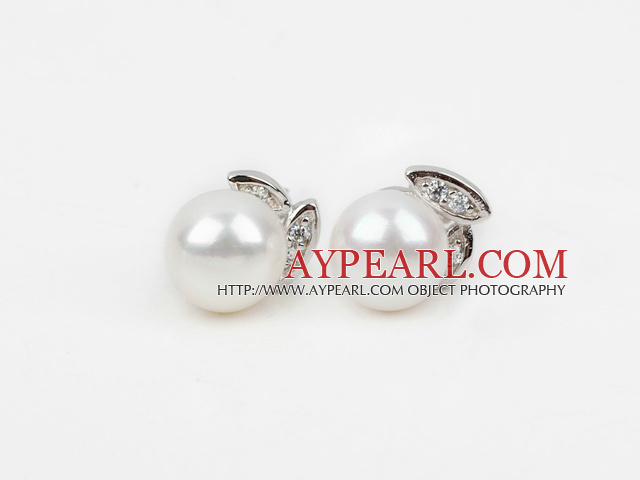 Fashion Style 9-10mm Natural White Freshwater Pearl Studs Earrings with Rhinestone Accessories