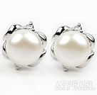 Fashion Style 9-10mm Natural White Freshwater Pearl Studs Earrings with Flower Shape Accessories