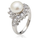 Classic Natural 8-9mm White Freshwater Pearl Ring With Charming Rhinestone