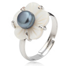 Nizza Natural 5 -6mm Schwarz Süßwasser Perlenweiß - Shell -Blumen-justierbarer Ring