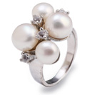 Fashion 7 - 9mm Natural White Ferskvann Pearl Metal Ring med Charming Rhinestone