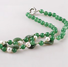 pearl and aventurine classic necklace with spring clasp