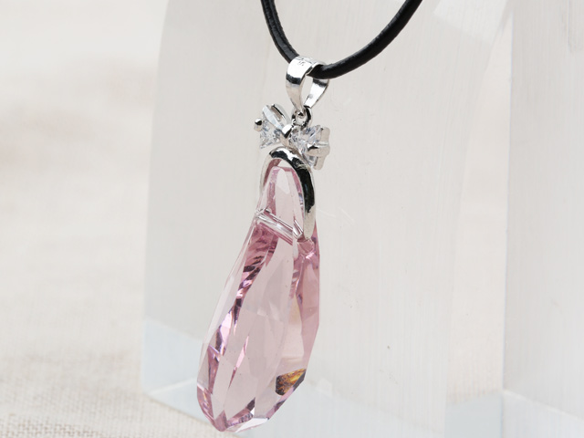 Simple Design Light Pink Color Austrian Crystal Eggplant Shape Pendant Necklace with Leather Chain