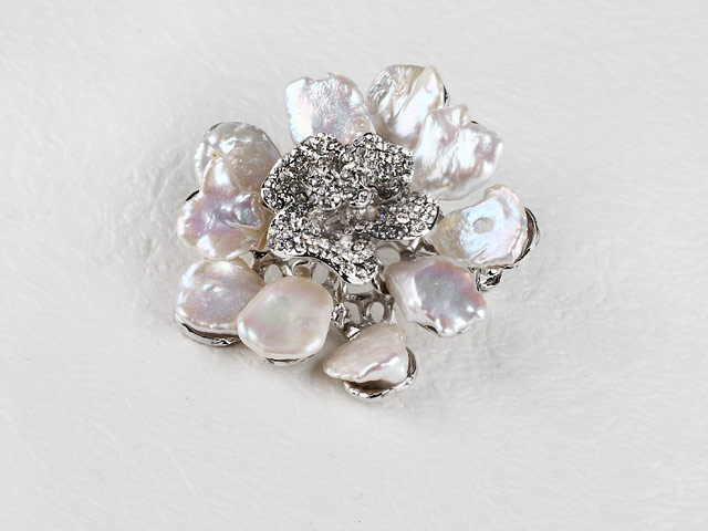 beautiful rose shape white reborn pearl  brooch with rhinestone