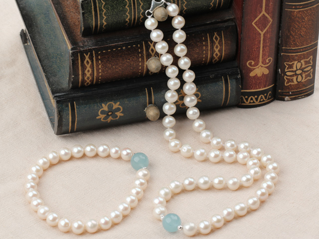 Natural White Freshwater Pearl and Aquamarine Set with Sterling Silver Clasp (Necklace and Matched Bracelet)