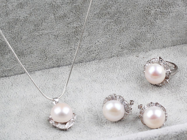 13-14mm Natural White Freshwater Pearl Set (Pendant Earrings and Matched Ring)