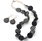Fashion White Freshwater Pearl And Black Round Disc Painted Shell Sets (Necklace With Matched Earrings)